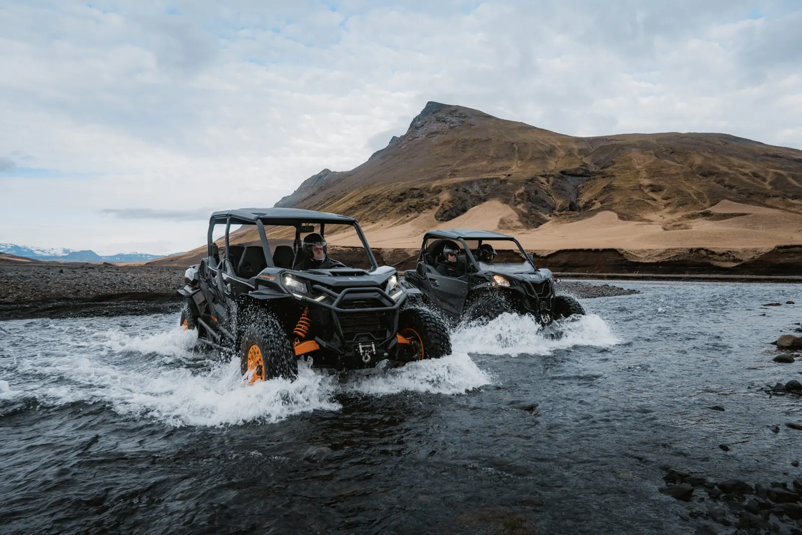 Buggy adventure through a river