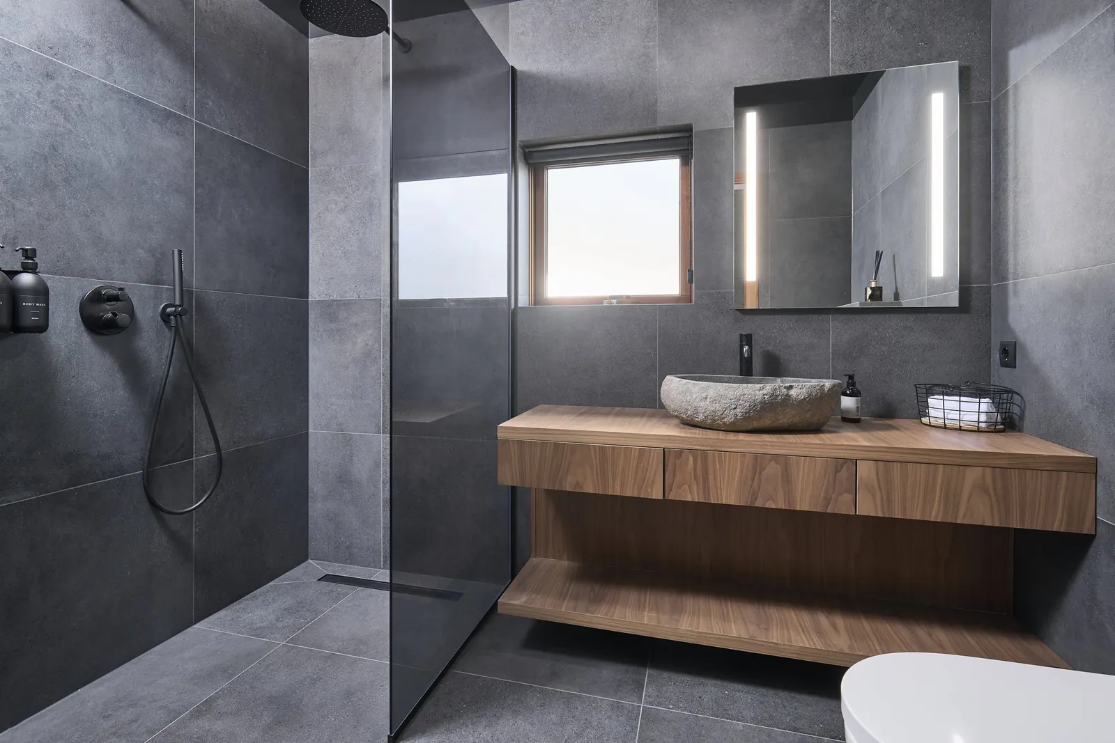 Superior Room bathroom
