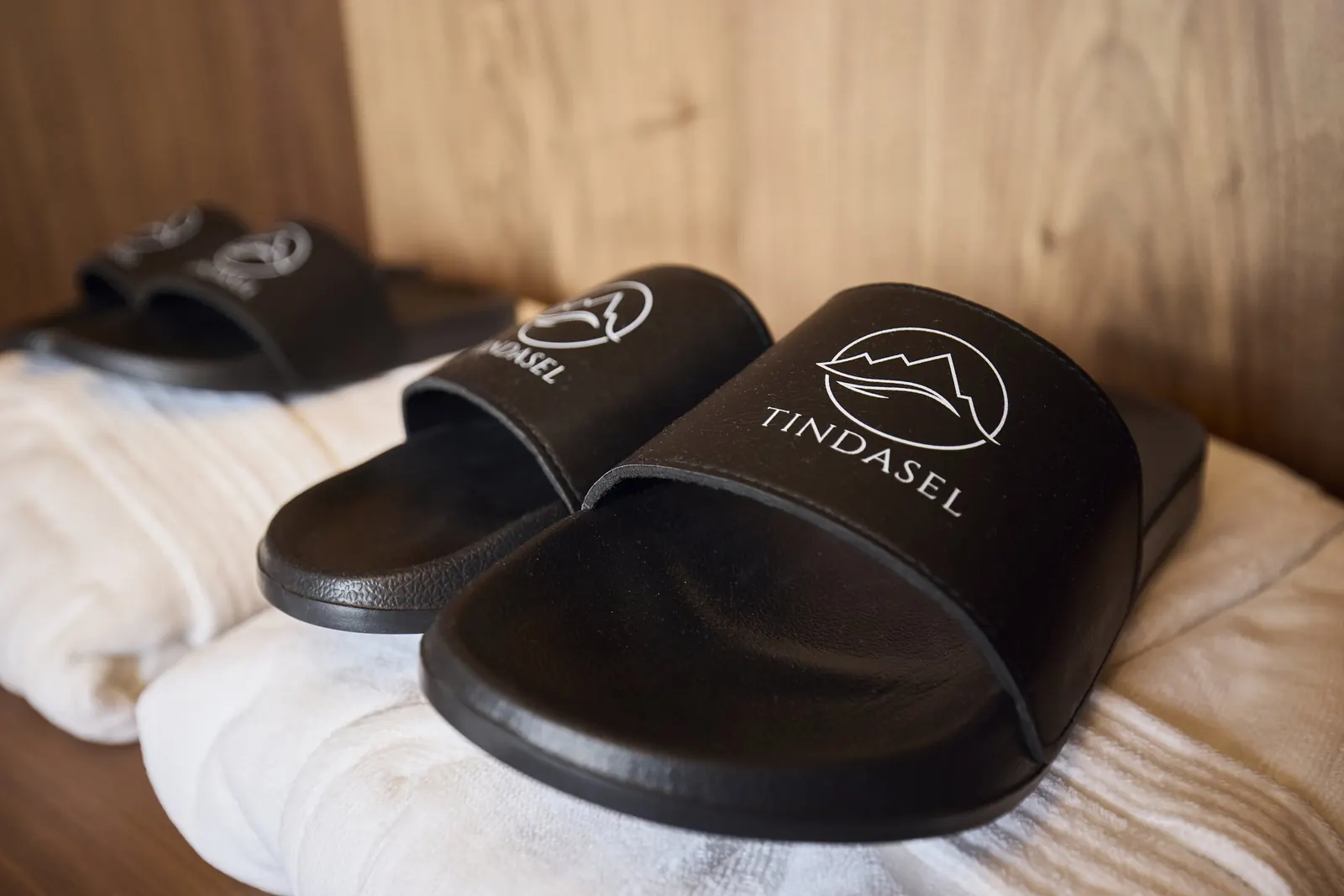 Tindasel slippers